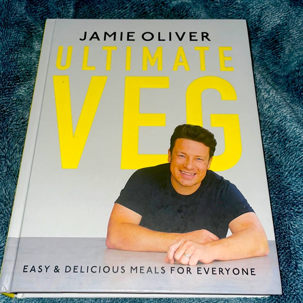 Jamie Oliver Ultimate VEG Cookbook